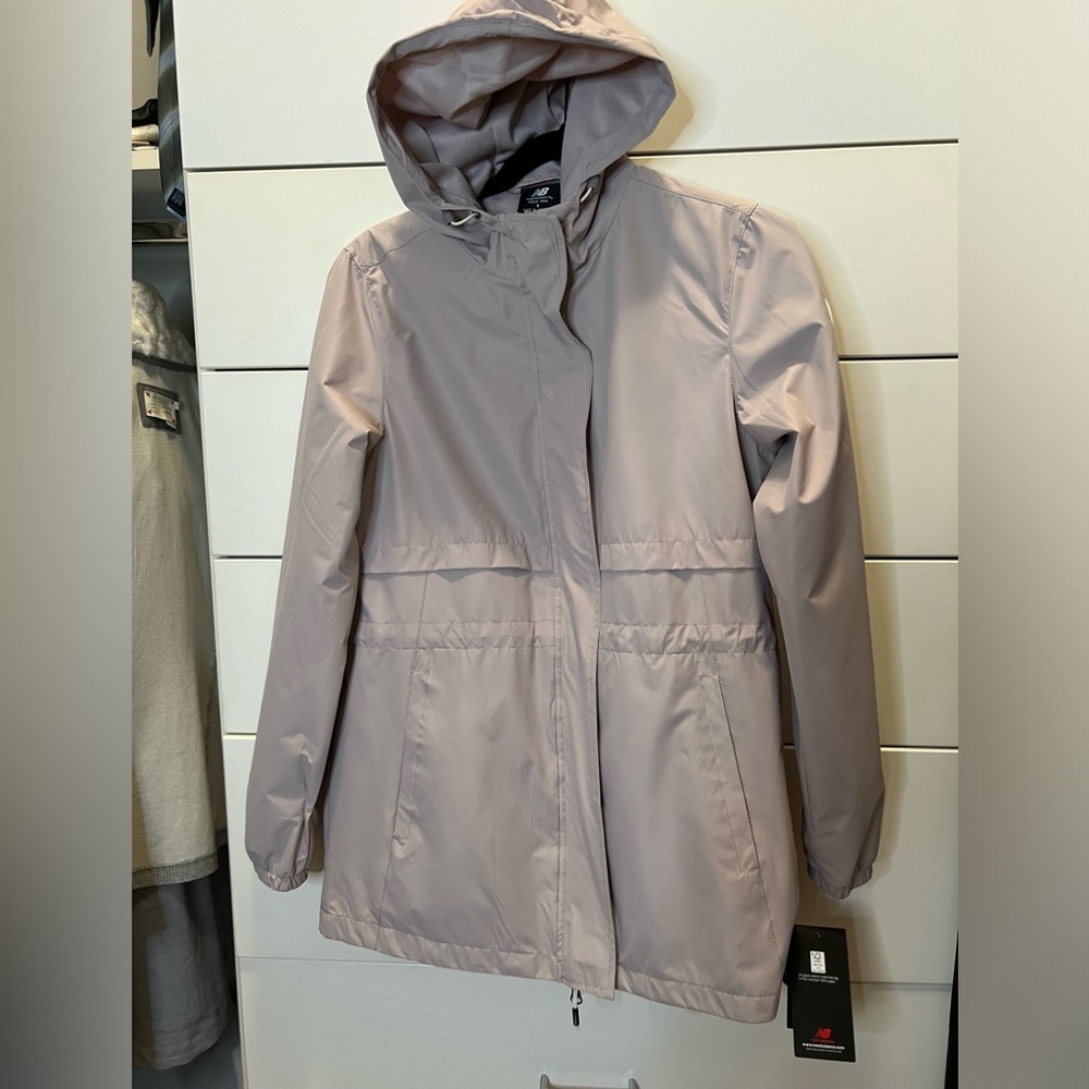 New Balance (R $98) WaterProof Hoodie Jacket NWT - Picture 2 of 12